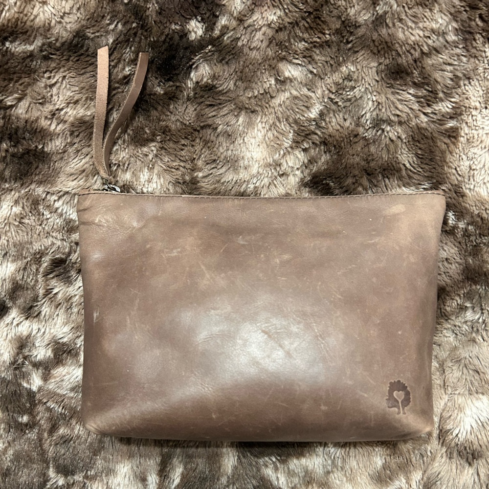 Able Brown Leather cosmetic case